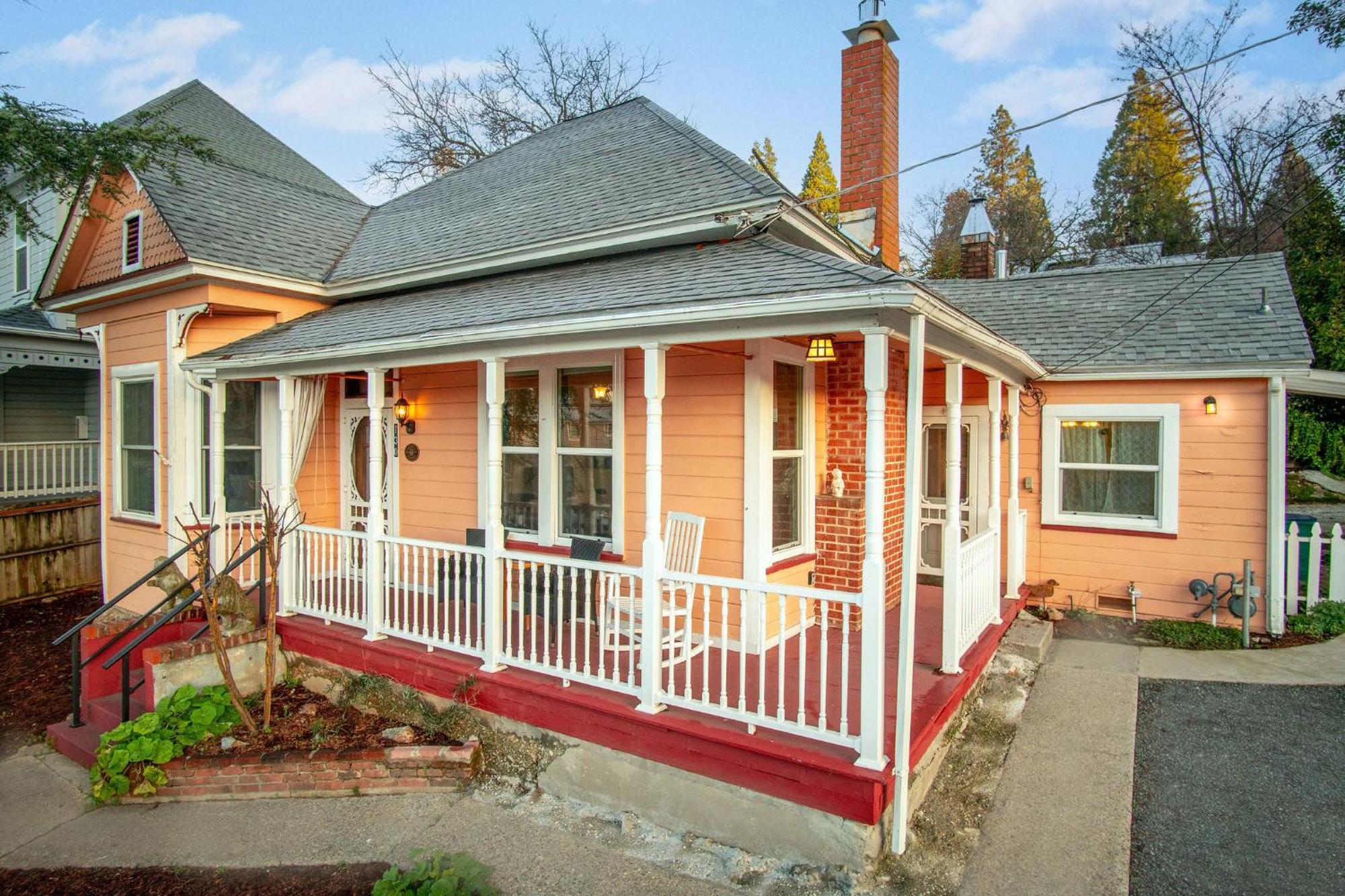 The Golden Parlor- Historic Victorian, Hot Tub Villa Grass Valley Exterior photo